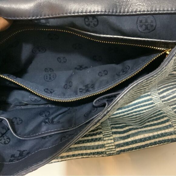 TORY BURCH MARION PATCHWORK SADDLEBAG Blue white liknew - Picture 16 of 16